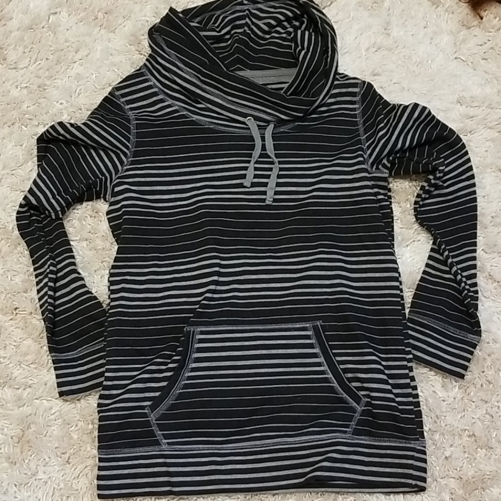 Women's sweatshirt